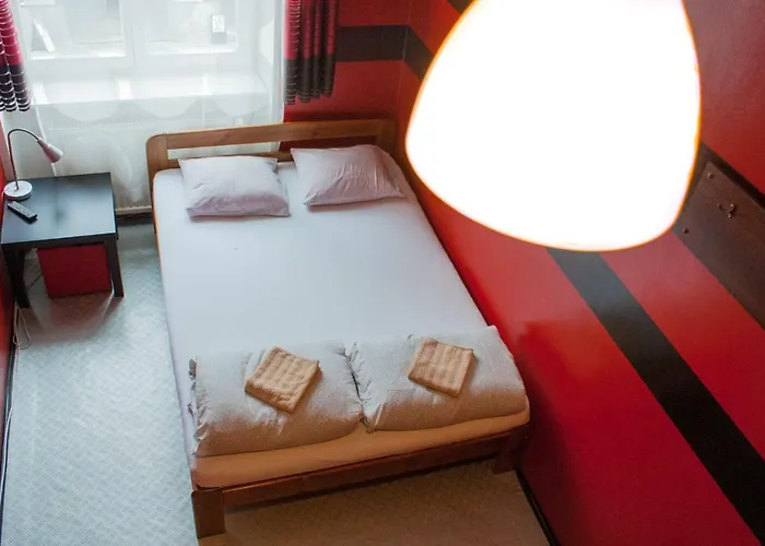 بيت شباب Smocza Jama كراكوفيا